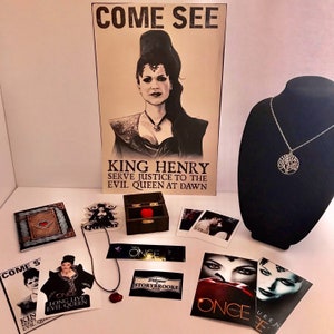 Once Upon A Time Evil Regals Super Fan Pack