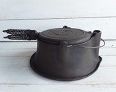 Antique Wagner Ware Sidney -0- Cast Iron Tall Base Waffle Maker Number 1408 Pat 39 D September 15, 1925 Wagner Waffle Irons