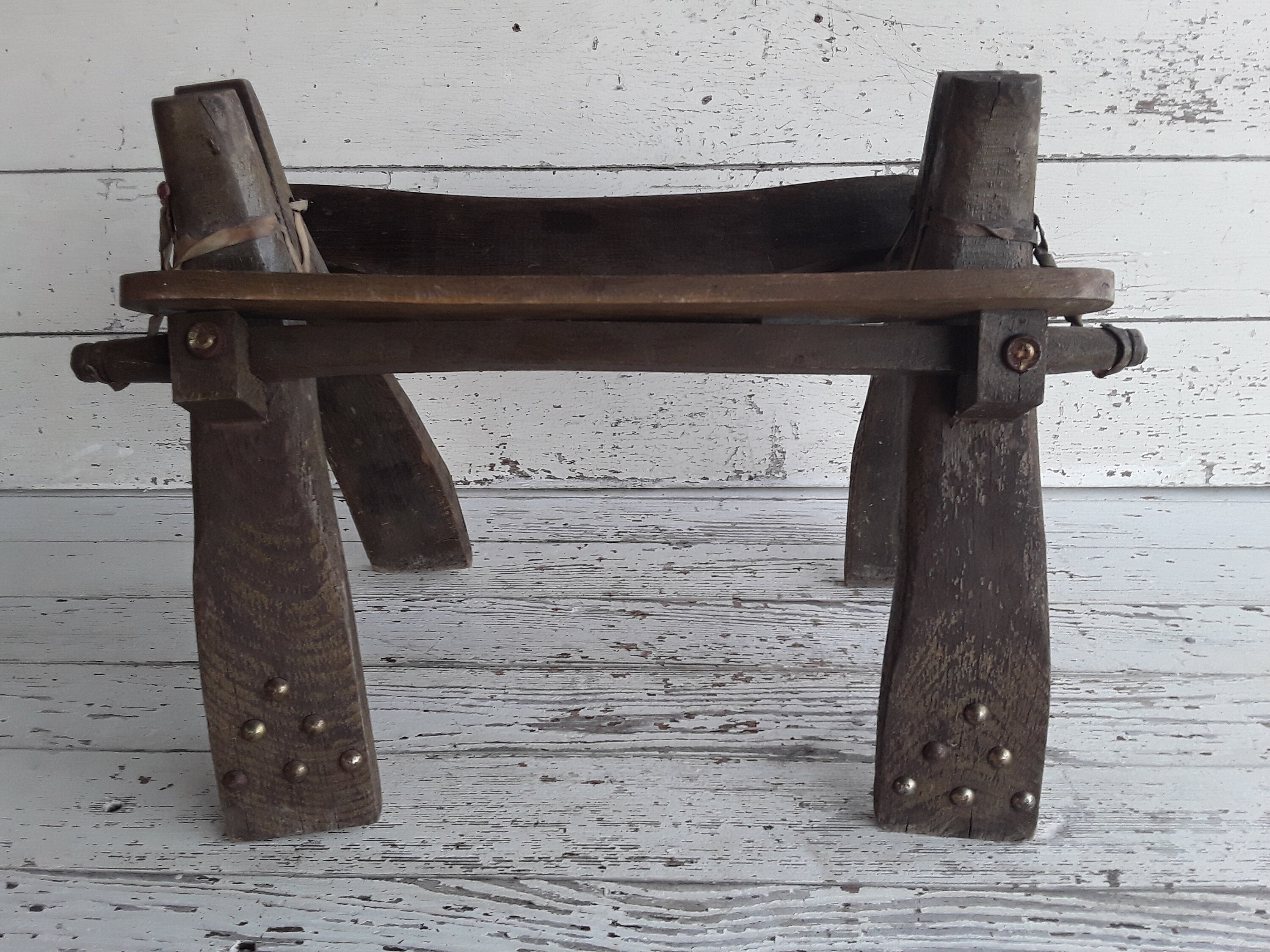 The Surprisingly Rich History Of The Camel Saddle - 06bhid4