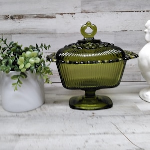 Vintage Indiana Glass Lace Edge Footed Candy Dish Compote  / Avocado Green Wedding Box / Candy Dishes / 1950&#39;s Indiana Glass
