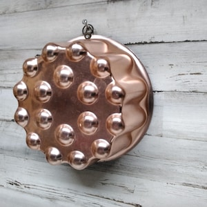 Vintage Copper Jello Mold /  Cooper Wall Hanging  / Farmhouse Decor  /  1960s  Cooper Wall Decor