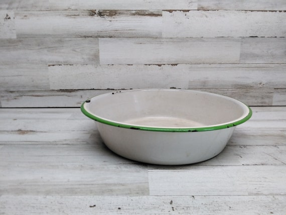 Vintage Enamelware Tan/beige and Green Metal Small Dish Pan, Metal