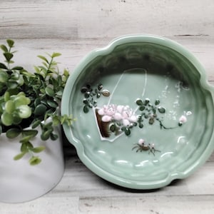 Vintage Japanese Celadon Imari Pottery Bowl. / Vintage Jadite Colored Japanese Bowl