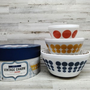 Pyrex Vintage Charm Bowls - Etsy