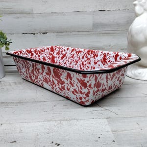 Red Splatter Ware Loaf Pan. / Farmhouse Kitchen Decor  / Farmhouse Loaf Pans