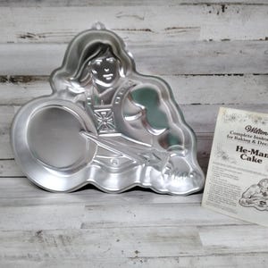 Vintage 1983 Wilton Heman Cake Pan / Heman Birthday PartyPan. / Aluminum 2105-3184 Birthday Mold