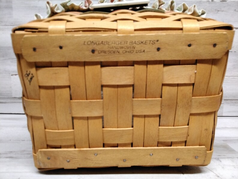 Longaberger 2002 Mothers Day Basket Liner / Protector Liner / Picture Frame Lid & Tie On / Dresden, Ohio 2022 image 7