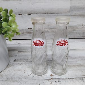 Vintage  Pepsi-Cola Shakers /  Advertising Pepsi Shakers  / Vintage Pepsi Cola Advertising Shakers