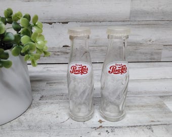 Vintage  Pepsi-Cola Shakers /  Advertising Pepsi Shakers  / Vintage Pepsi Cola Advertising Shakers