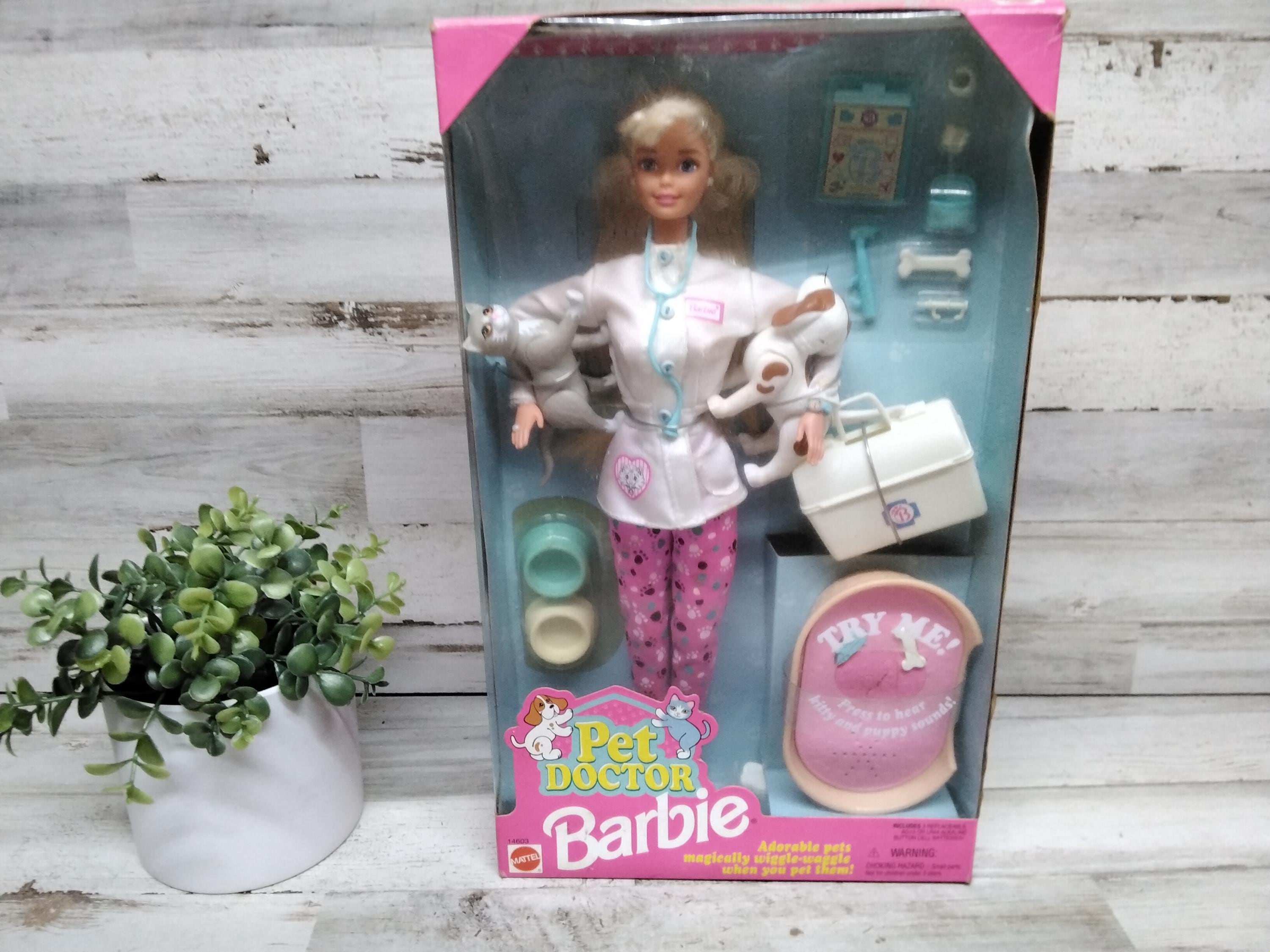【新品　未使用】Barbie バービー人形　ペットドクター　プレミアム 新品 未使用】Barbie バービー人形 ペットドクター プレミアム