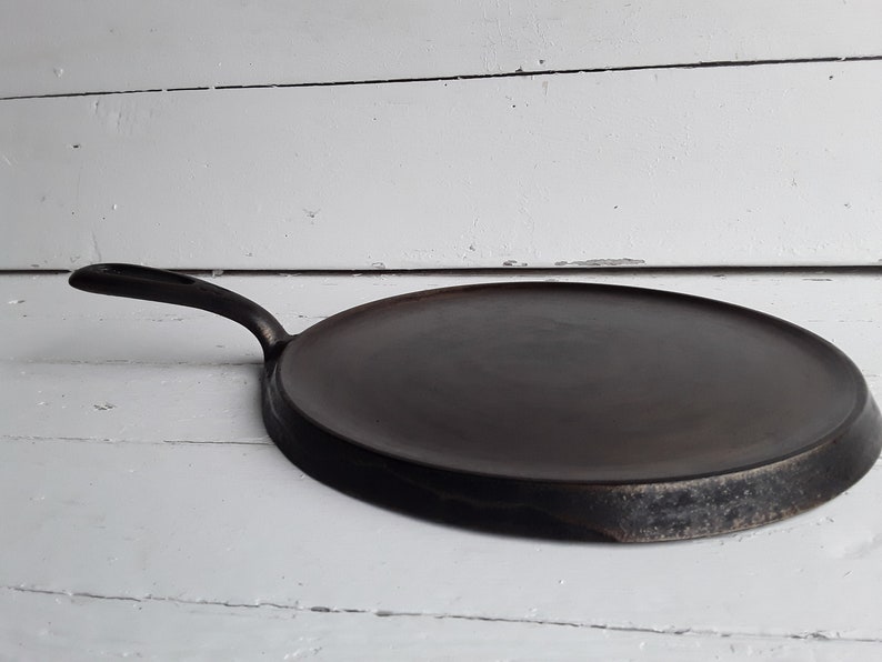 Antique Slant Letter Griswold Cast Iron Griddle 738 B Etsy