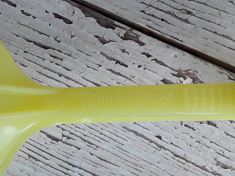 Vintage Tupperware Salad Tongs 1950s Tupperware Serving Spoon Fork 1950s Kitchen Mid Century Decor Vintage Yellow Salad Tongs Serving Utensils Dining Serving Lifepharmafze Com