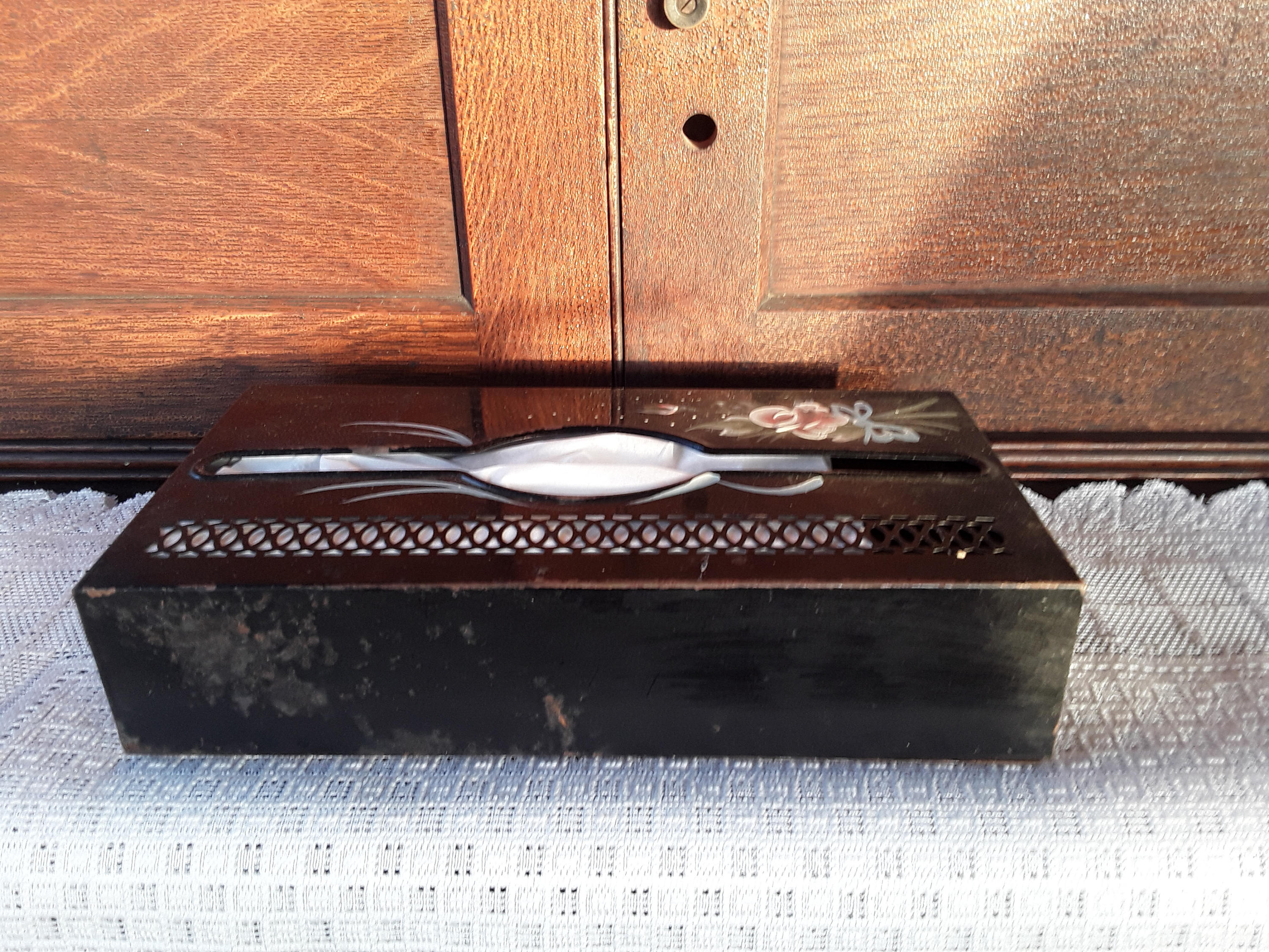 Vintage Tole Ware Metal Kleenex Box Holder Tole Painted Black Etsy