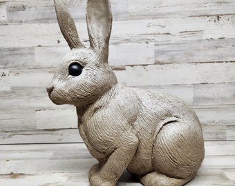Blow Mold Rabbit Easter Bunny  / Vintage  Lawn Ware / Vintage Easter Bunny