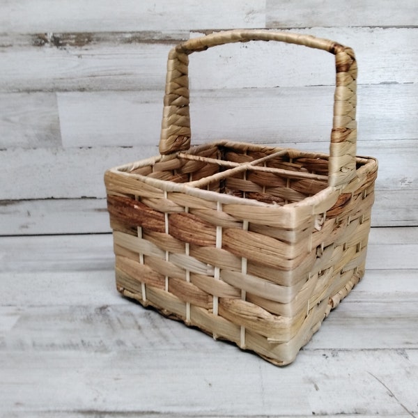 Woven Divided Utensil Basket  / Woven Baskets   / Hyacinth Caddy