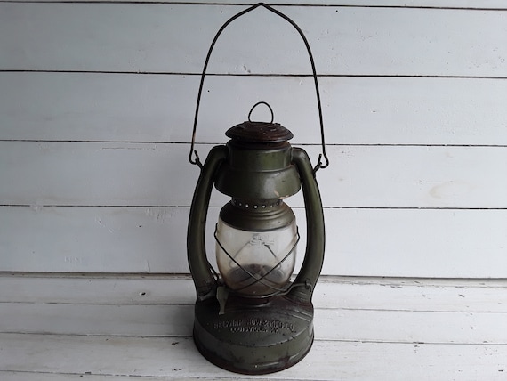 Antique Lantern Bluegrass Air Pilot Belknap HDW & MFG CO