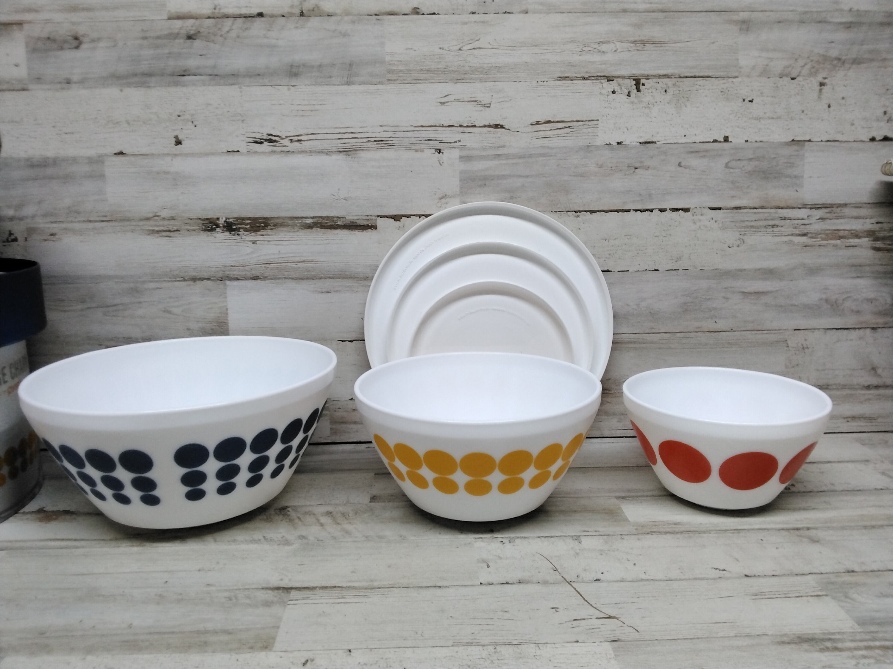 Vintage Charm Spot On/inspired by Pyrex/opal Glass Mixing Bowls