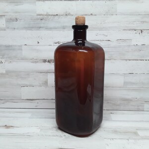 Antique Apothecary Medicine Bottle  /  Brown Apothecary Bottle  / Cork Apothecary Bottle  / Drugstore Collectable Bottles
