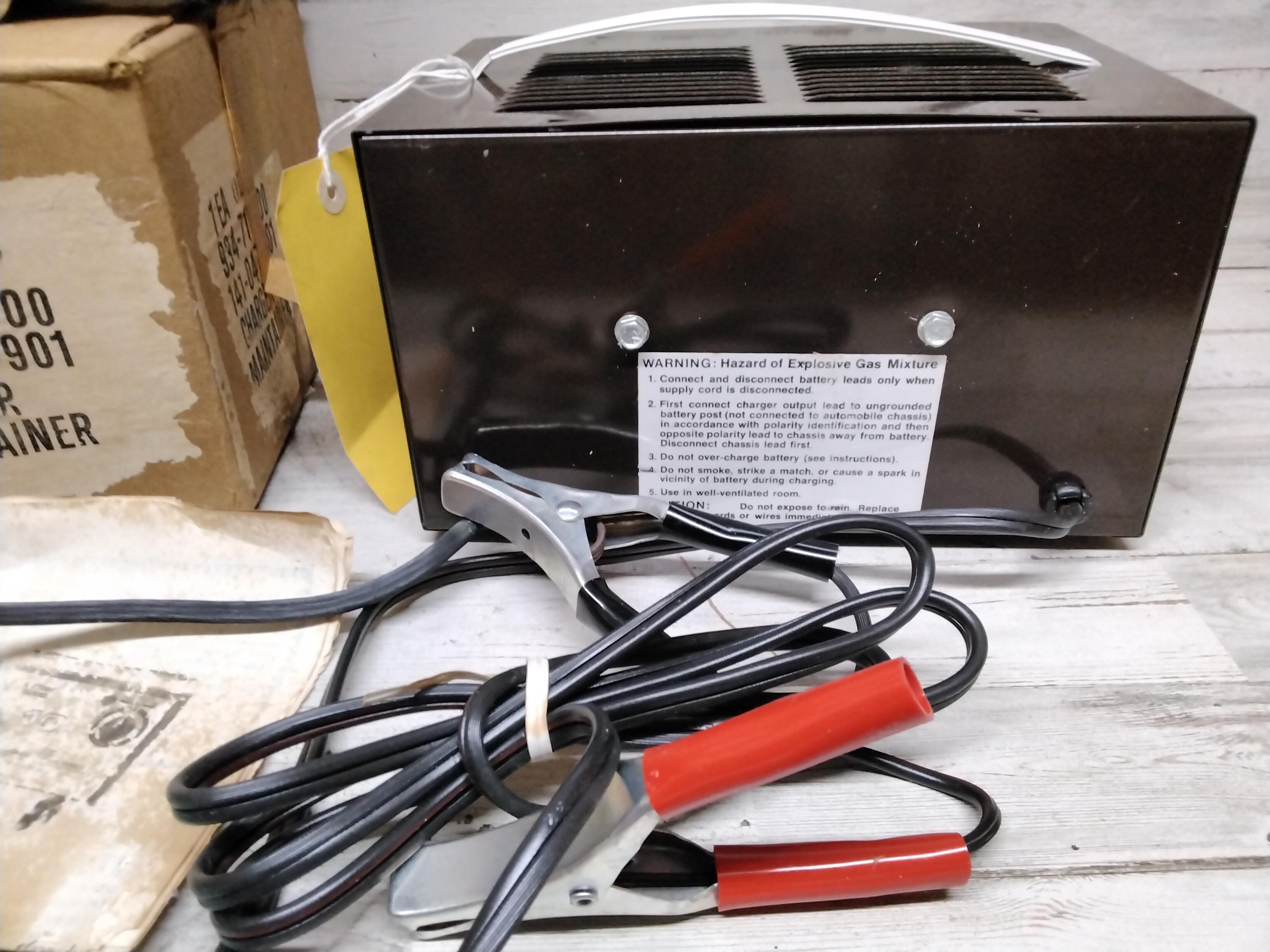 Vintage NOS Sears & Roebuck Battery Charger Maintainer / 10 Amp 12