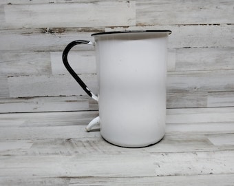 Jardinière en émail émaillé, douche, irrigateur de jardin, 1920, décoration intéressante en émail médical de l'époque de la Seconde Guerre mondiale.