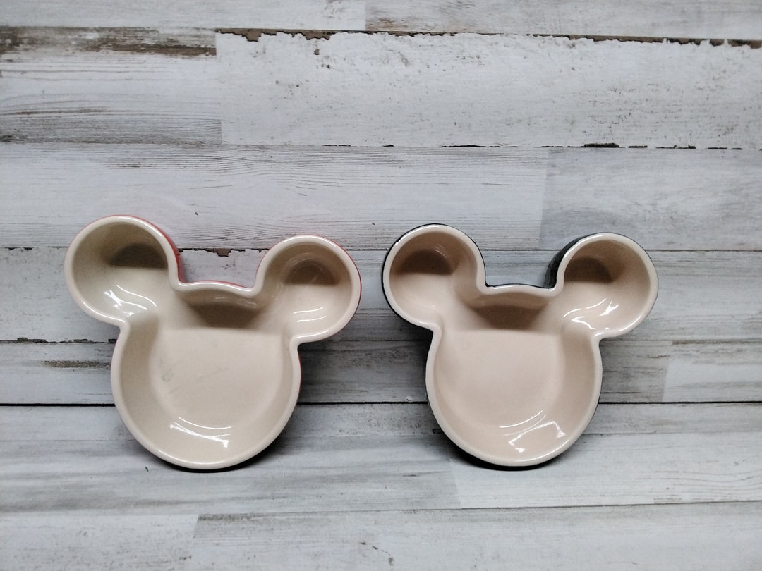 Le Creuset Disney Stoneware Ramekins Black & Red New With Out Box Etsy