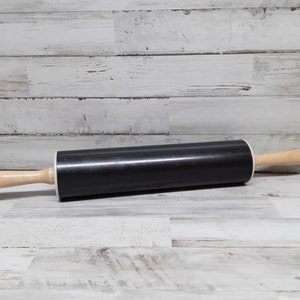 Vintage Rolling Pin / Rolling Pin / Dough Roller / Farmhouse Kitchen / Lite Weight Rolling Pin