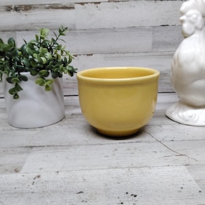 Vintage Yellow Homer Laughlin Fiesta U.S.A. Bowl / Fiesta Bowls /  Yellow Homer Laughlin Bowls