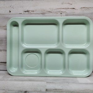 4 Vintage DALLAS WARE Mint Green Cafeteria Lunch Trays w/ 6