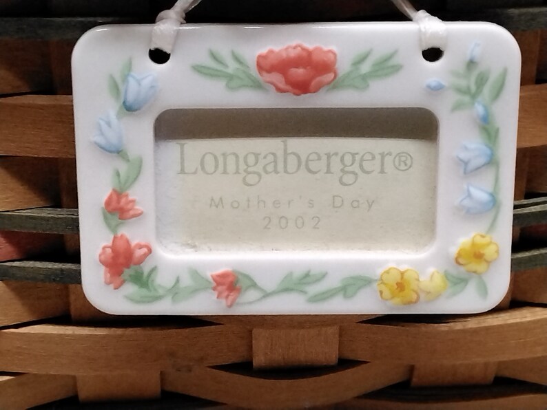 Longaberger 2002 Mothers Day Basket Liner / Protector Liner / Picture Frame Lid & Tie On / Dresden, Ohio 2022 image 6