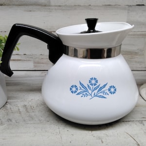Vintage 1958 First Generation Corning Ware Cornflower Blue 6 Cup Tea  Pot.  / Vintage Corning Ware Cornflower