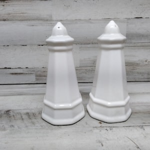 Vintage Heritage White Pfaltzgraff Salt and Pepper Shakers