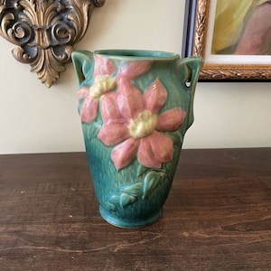 Vintage Roseville USA Green Vase Pink Clematis Pattern Double Handle Collectible Pottery Number 105-7 Authentic