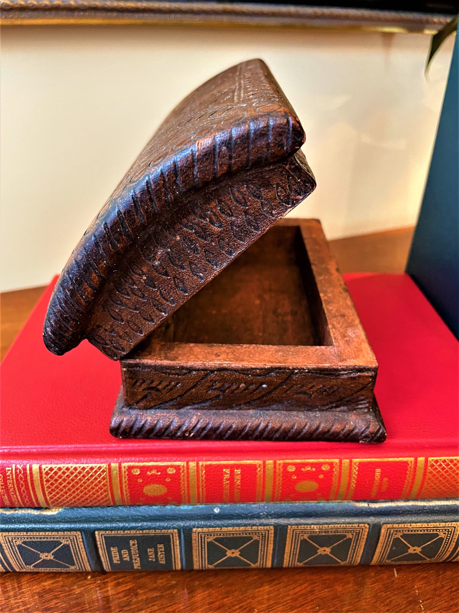 Tooled Leather Covered Box Vintage Leather Jewelry Box Wooden Etsy