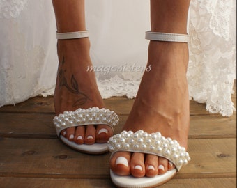 Block heel wedding IVORY leather sandals/ Handmade ivory leather heels/ Bridal shoes/ Pearl wedding shoes/ Ivory bridal heels VALENTINA