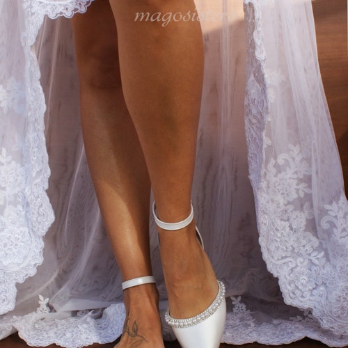 Women's bridal shoes/ Handmade WHITE leather flat/ Wedding ballet shops pumps/D'Orsay flats/ Silver-embellished shoes/ Pearl bridal shoes/ FANTASY