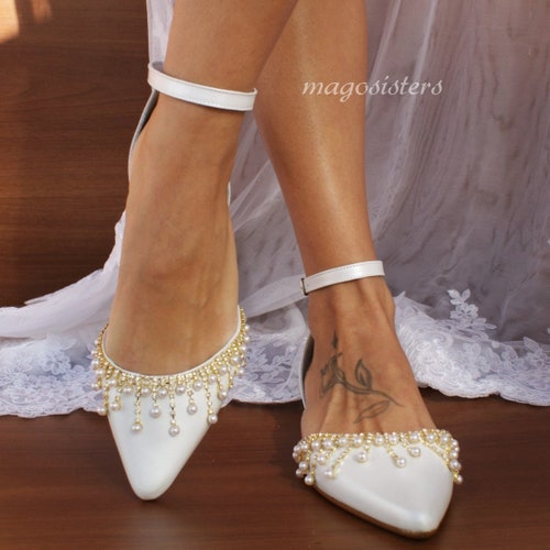 Women's bridal shoes/ Handmade WHITE leather flats/ Wedding ballet pumps/D'Orsay flats/ Gold-embellished shoes/ Ballerina bridal shoe/ shops SWAN