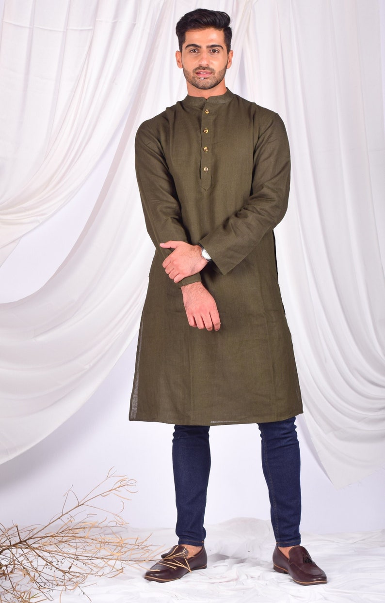 Stijlvolle linnen massief olijf kurta, mannen tuniek Kurta, festival dragen, etnische look Kurta, handgemaakte linnen kurta, Indiase jurk, mens India Kurta afbeelding 1