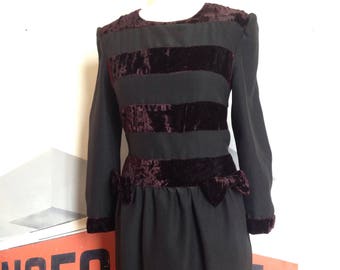 The little black dress velvet essential 80s
