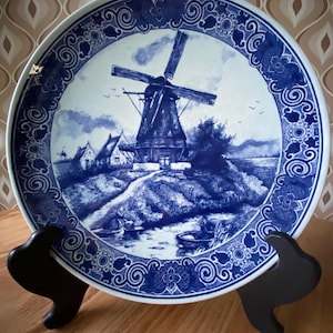 Vintage Delft Blue Wall Plate – Dutch Windmill Scene – Handpainted – Made in Holland – 33 cm