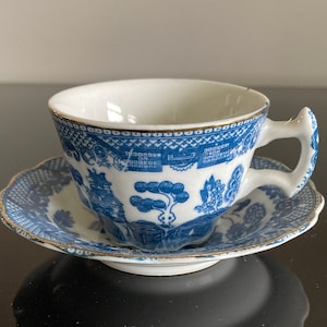 Ensemble de 3 tasses et soucoupes vintage