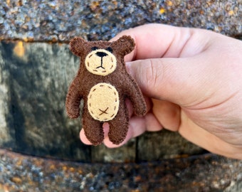 Cute bear Brooch, bear jewelry for kids, animal jewellery handmade, Bear lovers gift, gifts for teenage girls boy kids