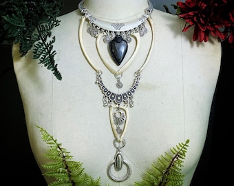 Collana d'osso / collana con costole di volpe/castoro e ossidiana argentata / gioielli d'osso / collana da strega / collana con costole