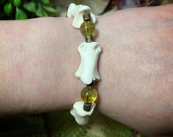 Bone bracelet | alligator toe bone and peridot beaded bracelet | bone jewelry | witchy bracelet