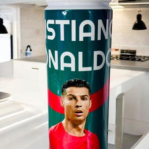 Personalisierte Ronalo CR7 Trinkflasche: Personalisierter 22oz Becher