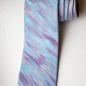 Hand-painted necktie