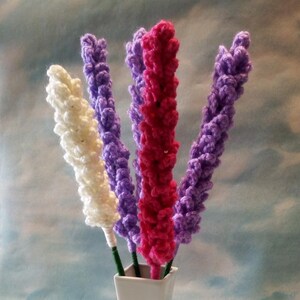 Lavanda fiore all'Uncinetto, pronti da spedire, Idea regalo, fatto a mano, fiore bomboniera, decorazione floreale, fiore crochet