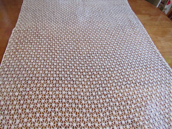 Free Shipping Usa Off White Cotton Crocheted Dresser Scarf Etsy