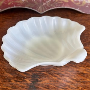 Vintage Seashell Milk Glass Trinket Dish- Soap Dish - White Jewelry Bowl Clam Shell