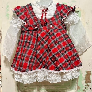 vintage martha miniature dresses Marthas Miniatures We're Fussy Vintage Martha's Miniatures Red and