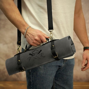 Rouleau de couteau en cuir personnalisé, sac de couteau de chef personnalisé, cadeaux pour cuisiniers, étui à couteaux en cuir, rouleau de couteau de chef gravé, sac d’emballage de porte-couteaux